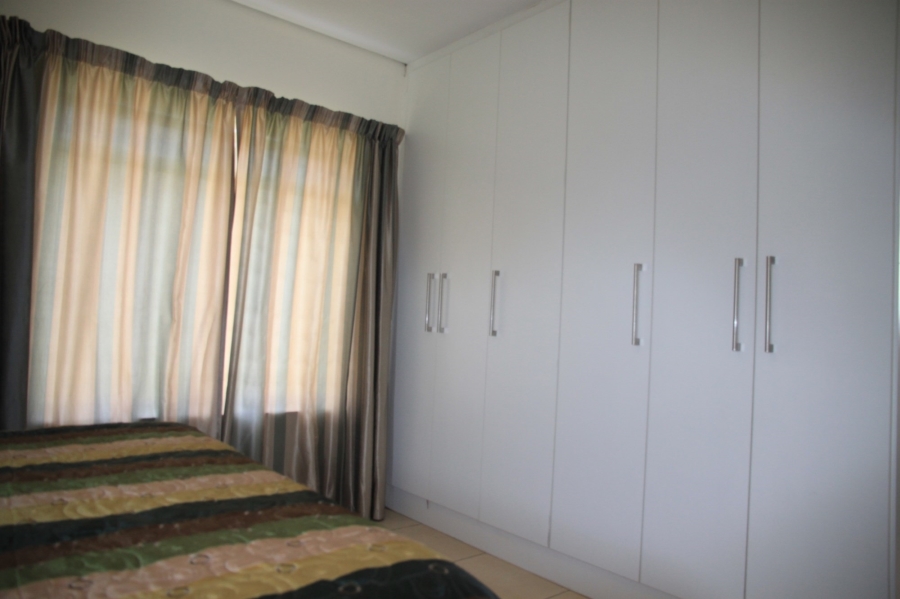 To Let 2 Bedroom Property for Rent in Kidds Beach Eastern Cape